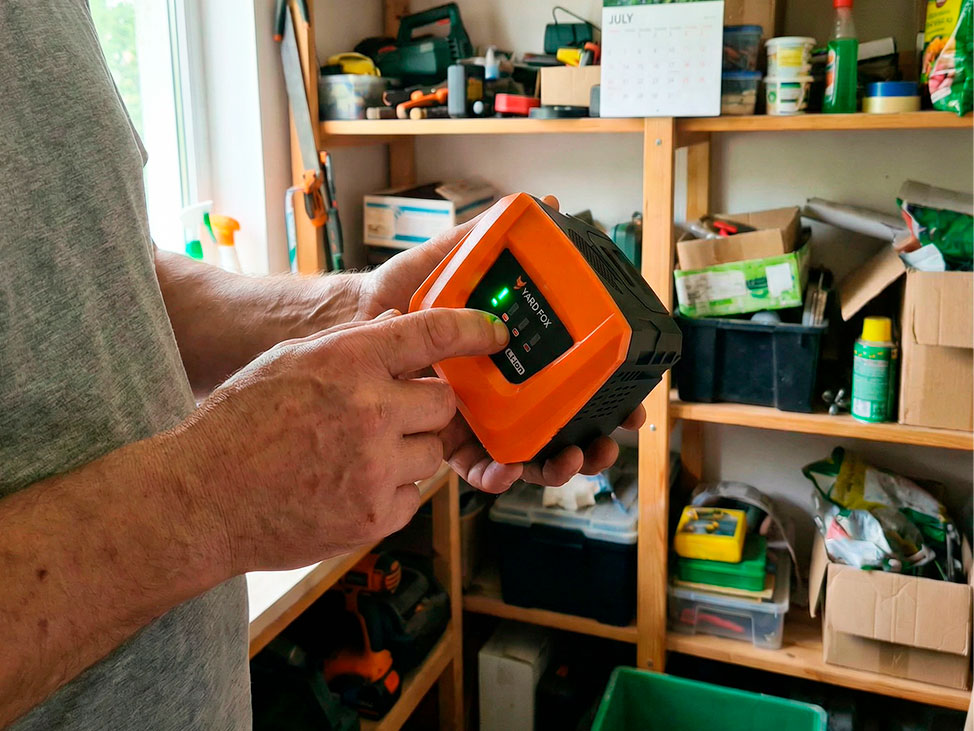 Профилактическая зарядка аккумулятора раз в 4-6 месяцев продлевает срок службы